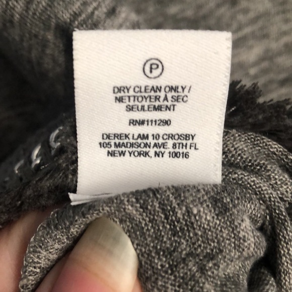 ⭕️ PRICE FIRM Derek Lam 10 Crosby M 100% Linen Fringe Gray Cold Shoulder Top - Picture 7 of 8